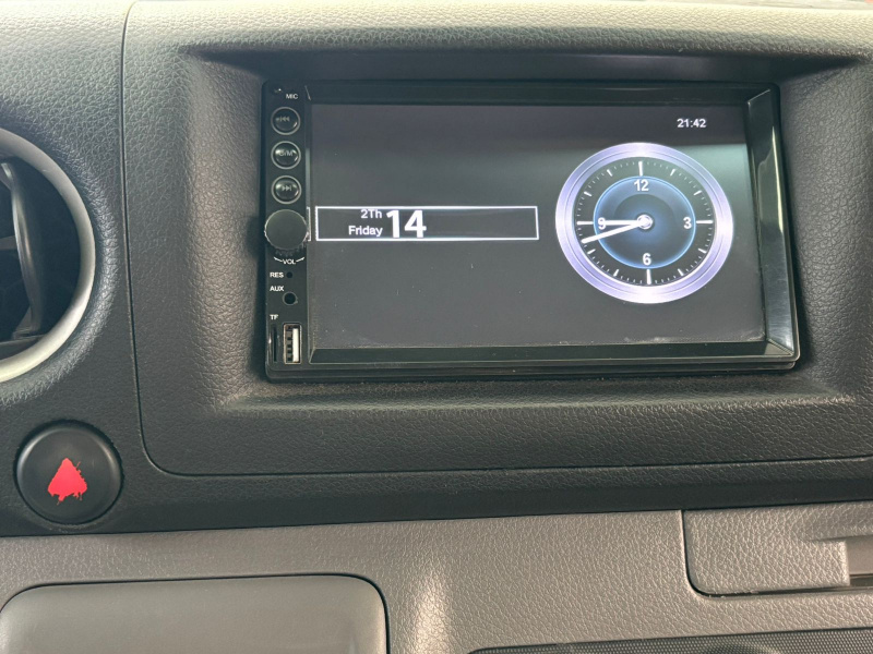 Nissan Urvan NV350 Pasajeros 4 pts. TM5, a/ac., VE, CD, 12 pas. 2016